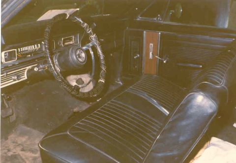 1967 Ford Fairlane - Interior view of a 1967 Ford Fairlane, the dashboard and seating.