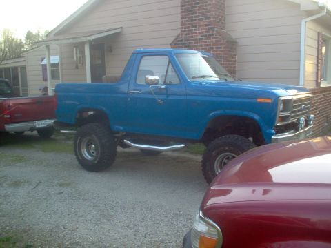 1985 Ford Bronco photo
