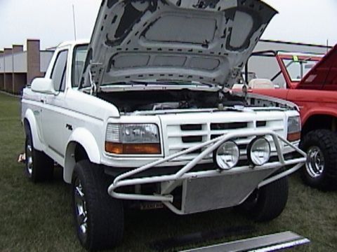 1995 Ford Bronco - This is the mystery Bronco the I saw at the Woodwardcruise a few years ago. Its a 1986 Bronco with a newer front-clip and rear. Its powered…