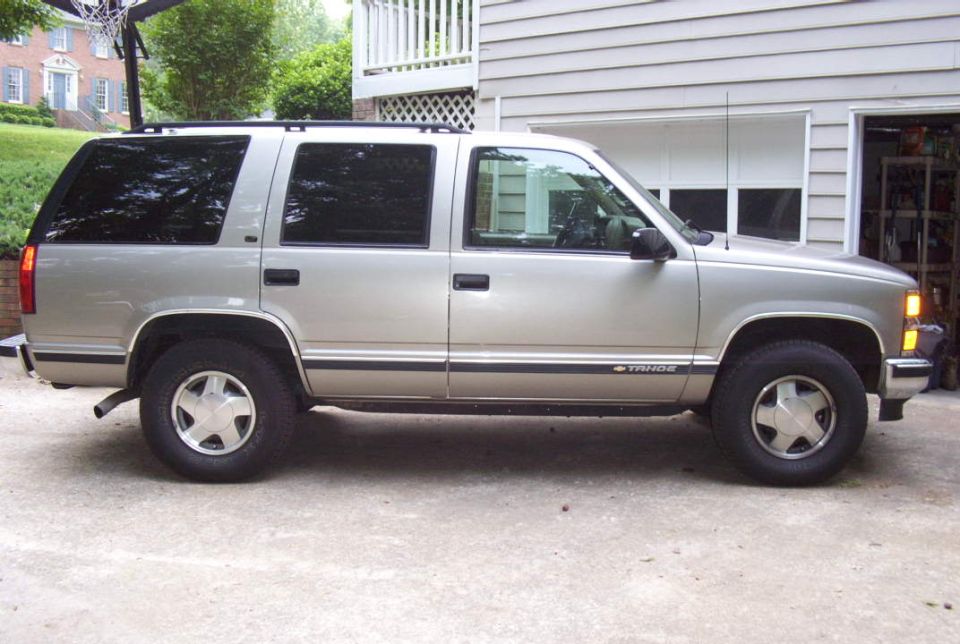 1999 Chevrolet Tahoe “Tahoe 4x4”