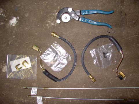 1986 Ford Bronco - Waiting for body panels I figured I'd replace the front brake hoses and the lines between them and the union block under the master cylinde…