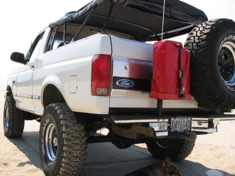 1995 Ford Bronco - One final shot. I did repaint carefully as well. Like most of the other junk I've done, you likely would not notice unless it was pointed o…