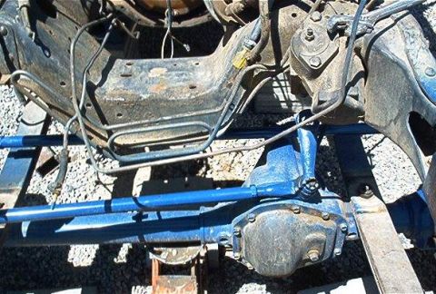 1986 Ford Bronco - Alas I had managed to move my axle too far forward. Under compression (Me bouncing up and down on the front end) I discovered that the Pitm…
