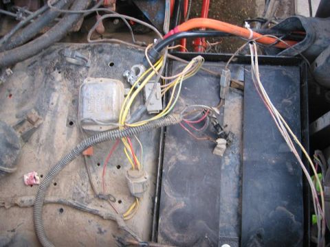 1985 Ford Bronco - Pulled everything out, included the External regulator.