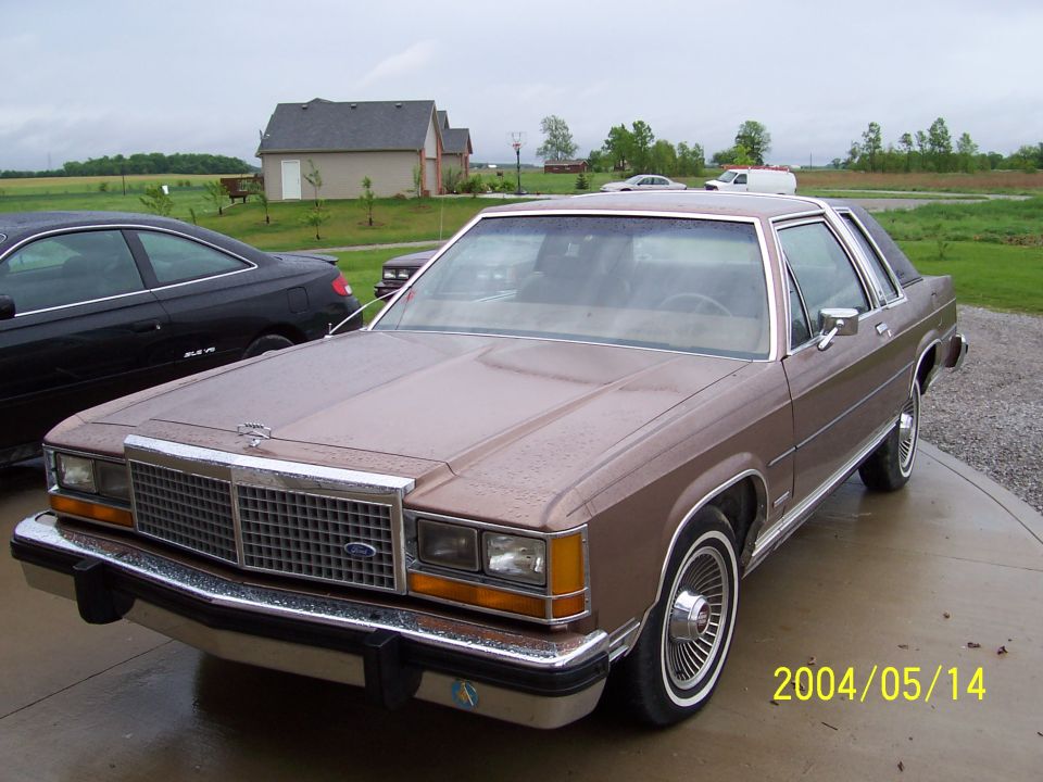 1982 Ford Crown Victoria LTD