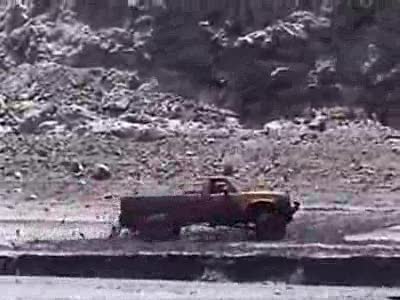 2000 Ford F-450 - Joey playing like a little kid in the mud