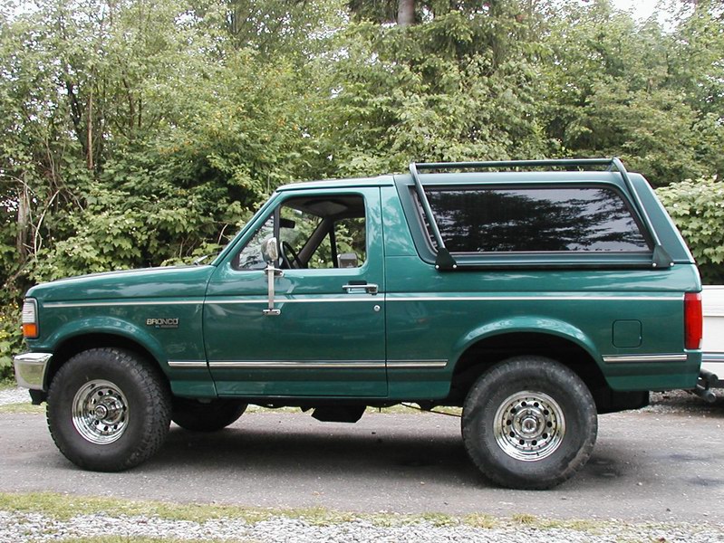 1996 Ford Bronco “Lil' Hulk”