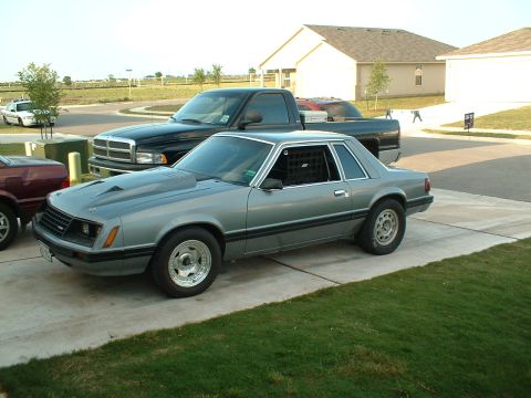 1982 Ford Mustang photo