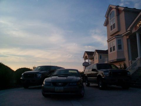 2004 Ford Excursion photo