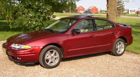 2003 Oldsmobile Alero - More of the true color seen here.
