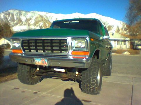 1979 Ford Bronco - This 1979 Ford Bronco has been modified with a lift kit and oversized tires.