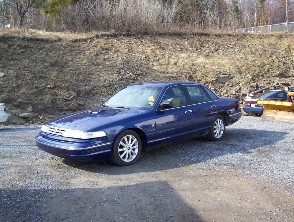 1995 Ford Crown Victoria