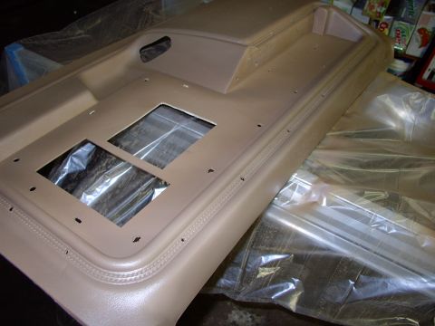 1986 Ford Bronco - 5 very light coats of custom mixed vinyl paint and it's a dead ringer for the rest of the dash and truck !