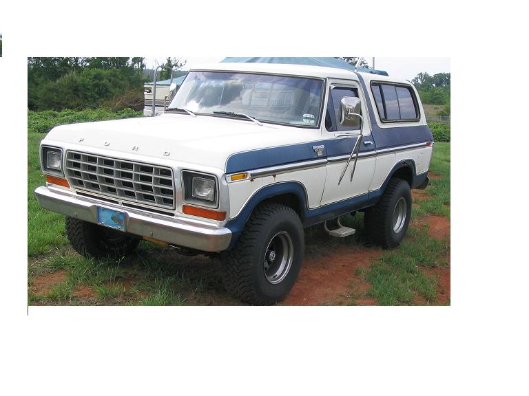 White and blue 1978 Ford Bronco 3/4 front view