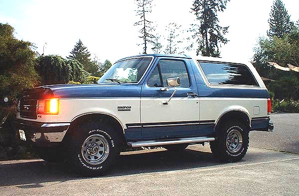 1990 Ford Bronco “BigBlue”