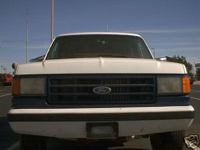 1987 Ford Bronco - Front