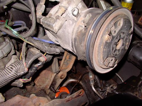 1986 Ford Bronco - No need to yank the AC all the way off the last rear bracket, as it's well out of the way.