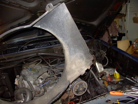 1986 Ford Bronco - Don't need to pull this just to change the pump, but we're going in for the timing chain gear set, so catch up to here by viewing the water…