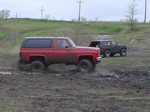 1981 Ford Bronco - If he had better tires this would be probably the most capable rig out there but we all had nice qualitys with my power and tires, Wills ti…