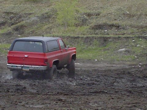 1981 Ford Bronco - cool pic... looks like he was getting some air
