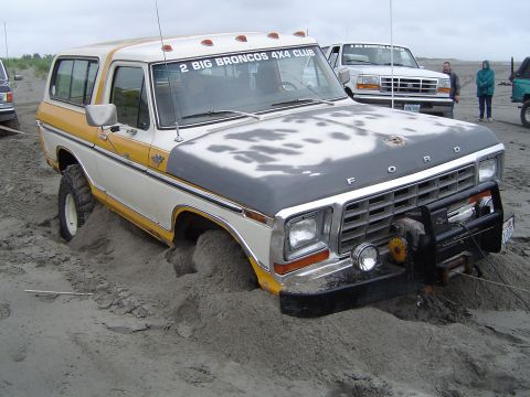 1989 Ford Bronco - And heres Tony on the stump