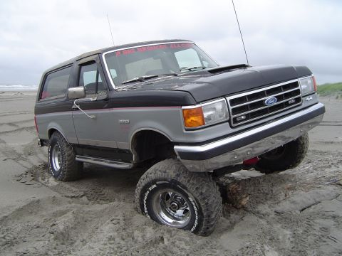 1989 Ford Bronco - I need some lockers