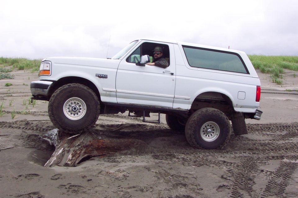 1996 Ford Bronco “White Cloud”