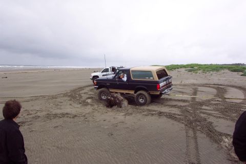 1996 Ford Bronco - Mike Being Pulled off Stump by Tony