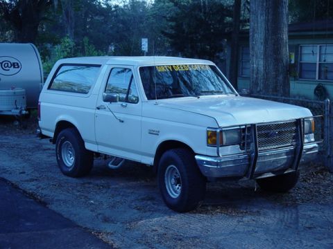 1989 Ford Bronco - with the old tires