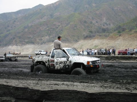 1985 Ford Bronco - Toyota pickup with full width axles and shortened bed