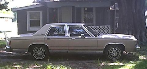 1987 Ford LTD Crown Victoria photo