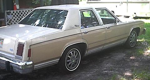 1987 Ford LTD Crown Victoria photo