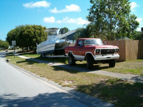 1979 Ford Bronco - About to tow my dads boat.
