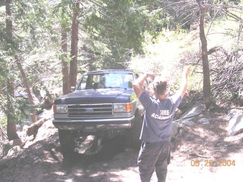 1994 Ford Bronco - me spotting Andy. this kinda shows how close to the edge you can get