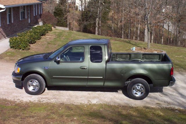 2002 Ford F-150 “XLent Ephie”