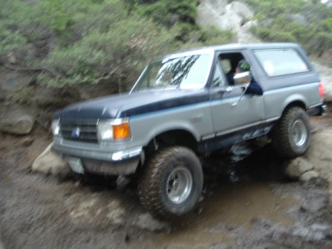 1989 Ford Bronco - another shot in gatekeeper