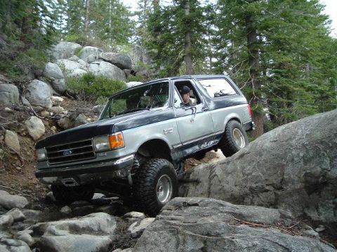 1989 Ford Bronco - coming into the old sluice