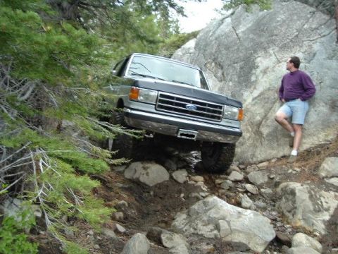 1989 Ford Bronco - thats right, i'm taking a fullsize down the old sluice.