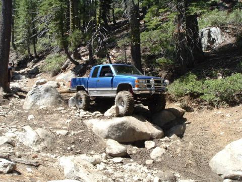 1989 Ford Bronco - bill coming down big sluice