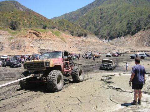 1985 Ford Bronco - Charlie using us as an anchore