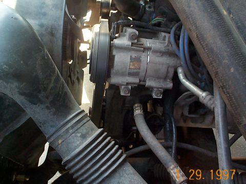 1992 Ford Bronco - The A/C is now accessable.