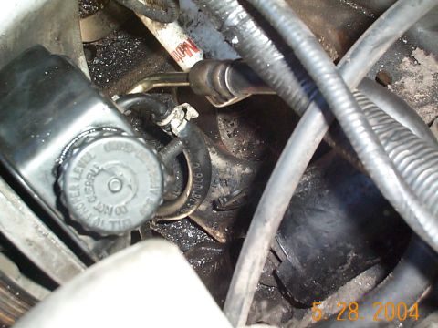 1992 Ford Bronco - The pumps in the return line is attached.