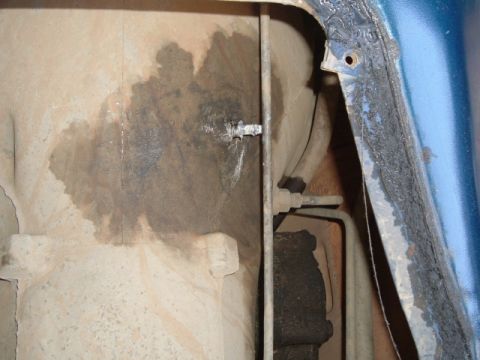 1989 Ford Bronco - i used some random silicone i had laying around, but it didn't hold. i ended up using krazy glue, which believe it or not worked.