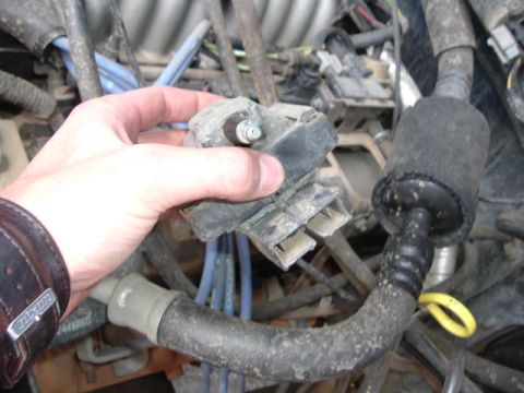 1989 Ford Bronco - take out the old coil