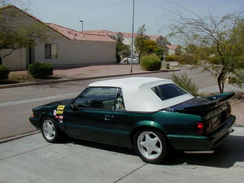 1990 Ford Mustang photo
