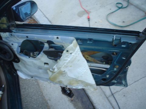1993 Ford Taurus - now lets put it back together.