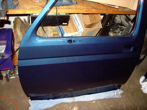 1986 Ford Bronco - Yee haw ! Just got the new door shells back from the paint shop !
