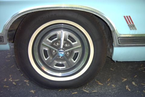 1967 Ford LTD - Wheelcovers are from a 1970 T-bird, I believe. Thanks, Grampa, for stashing them away in the garage.