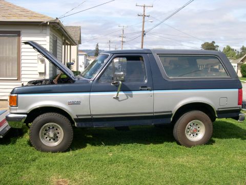 1991 Ford Bronco photo