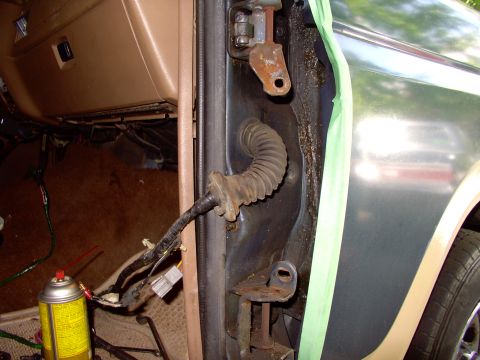 1986 Ford Bronco - Upper and lower hinges ready to be rebushed and pinned. Took the opportunity while I was putting new door shells on. I had expected a lot m…